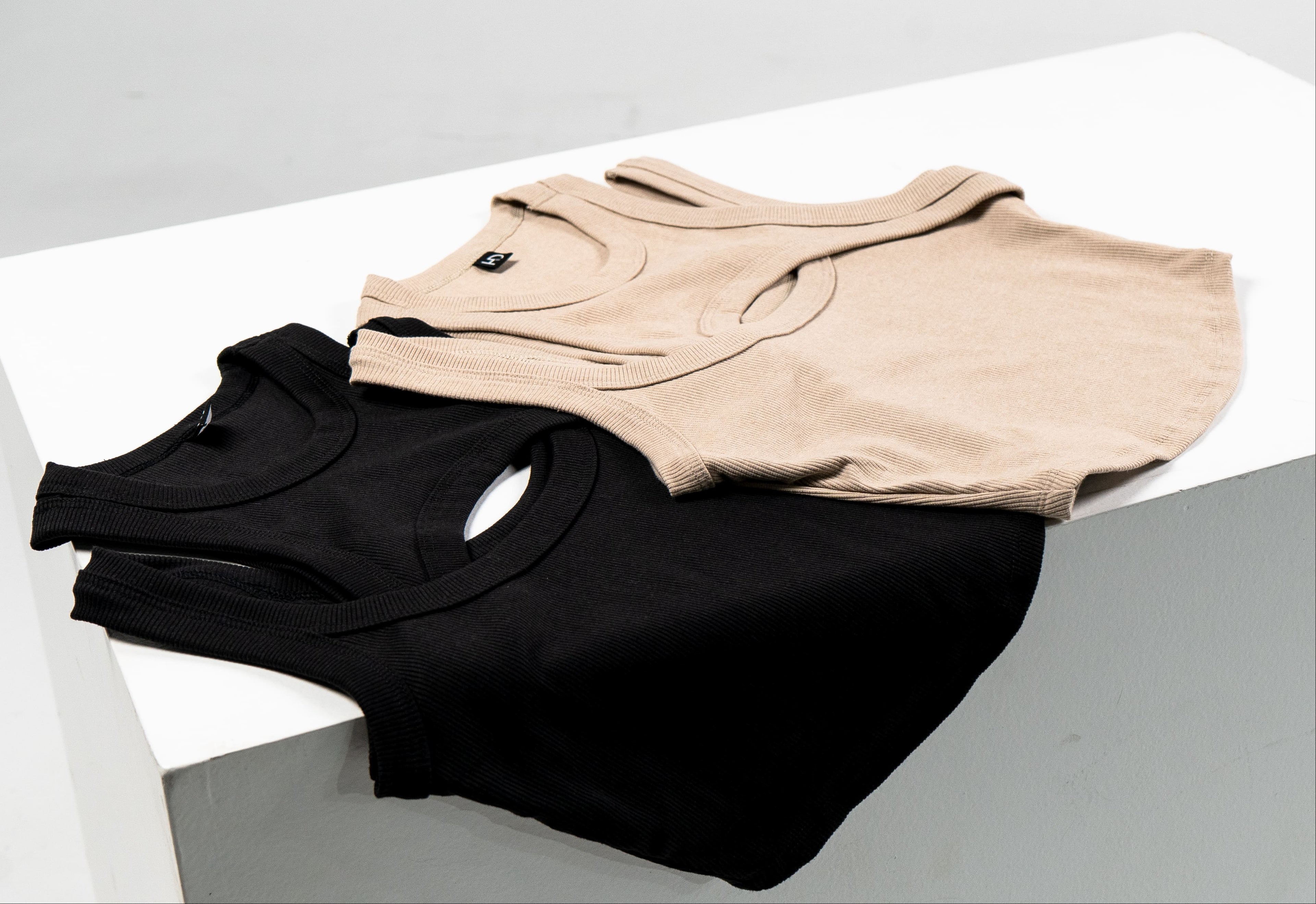 camiseta Top NEGRA