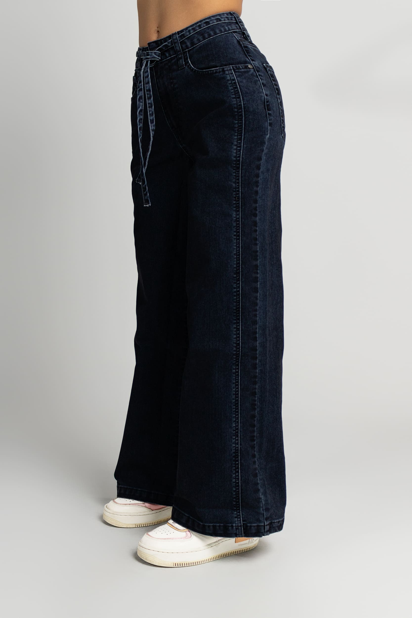 Jean MOM Velvet Azul Oscuro