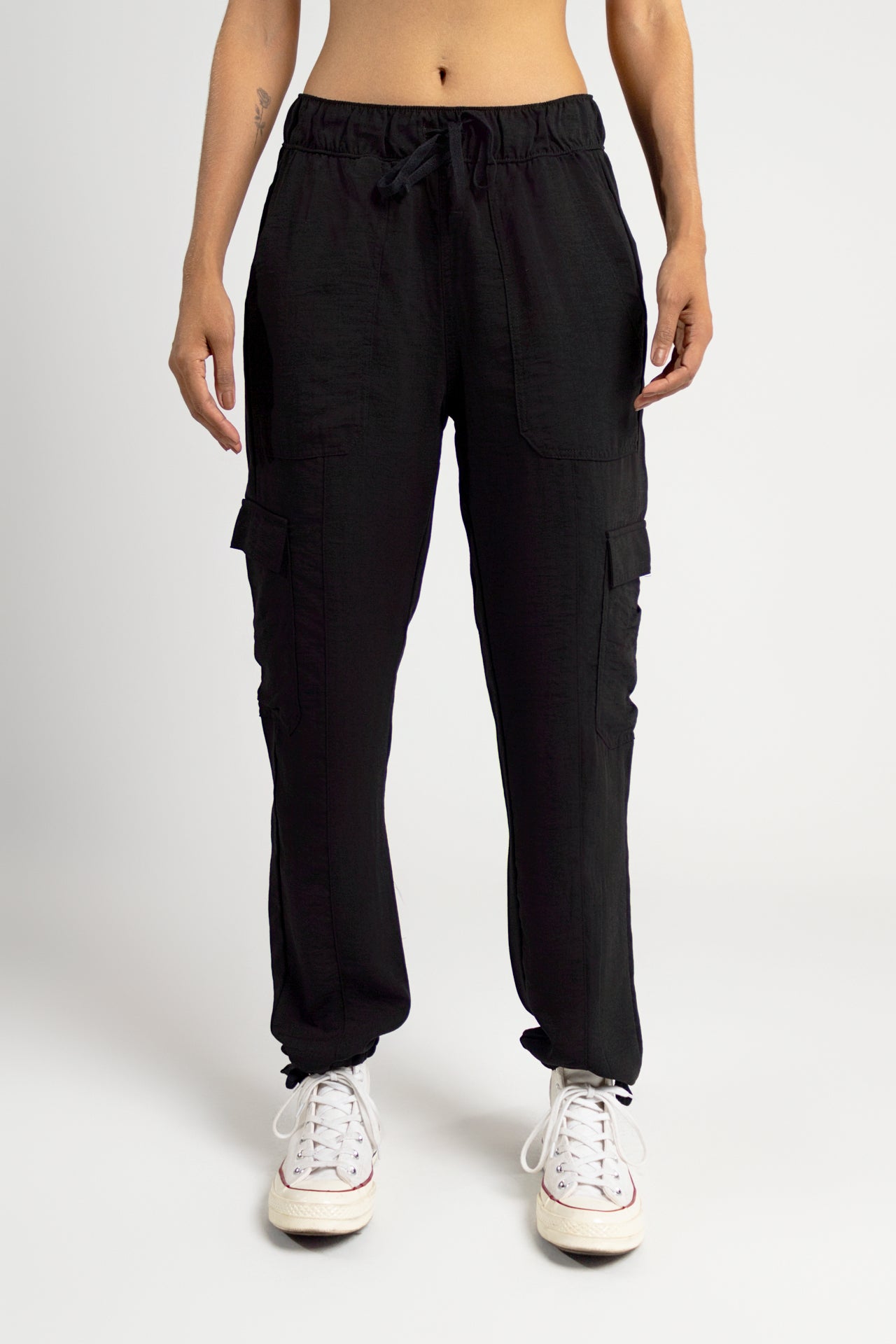 Pantalón Cargo Fluido Negro