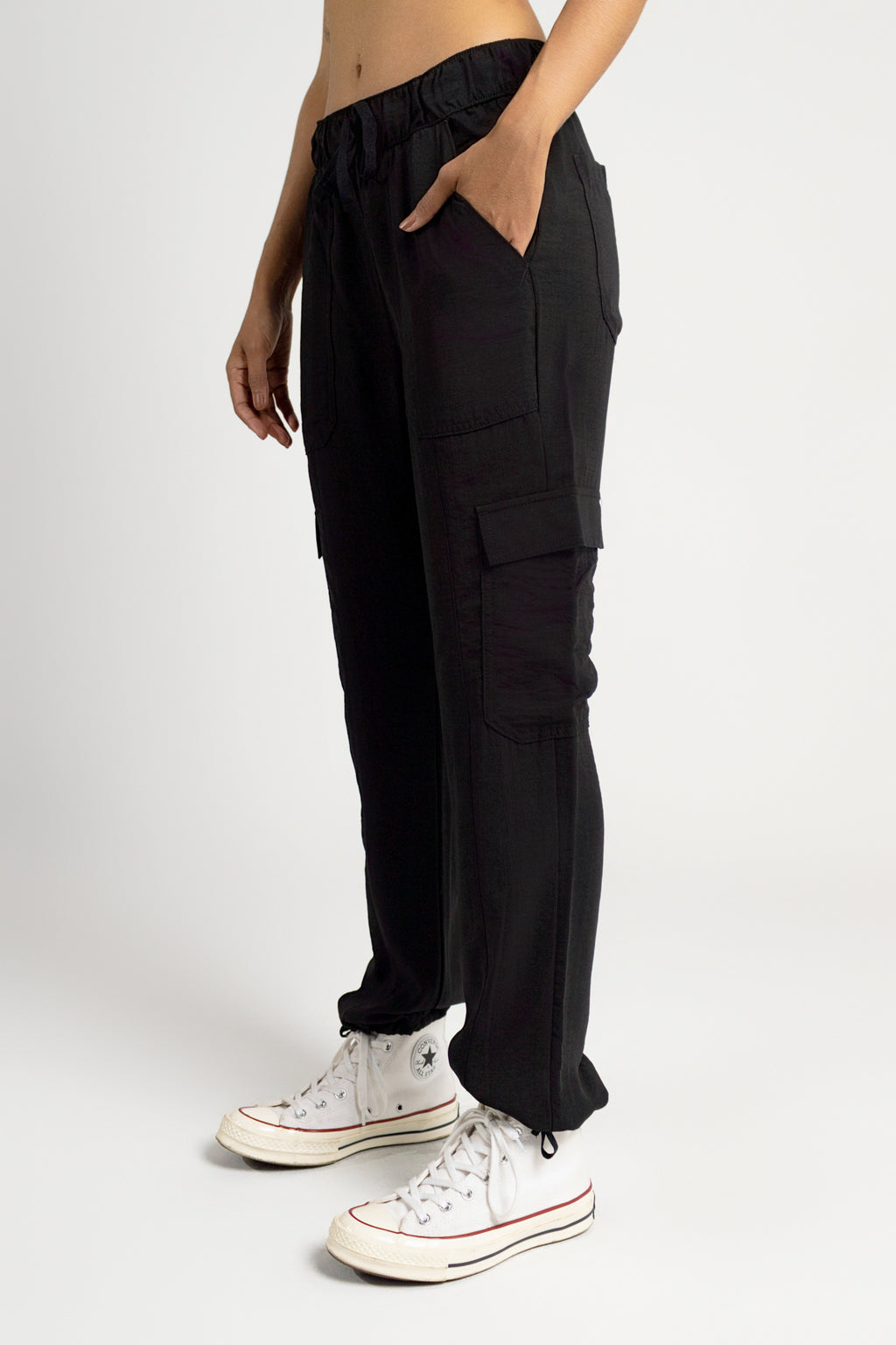 Pantalón Cargo Fluido Negro